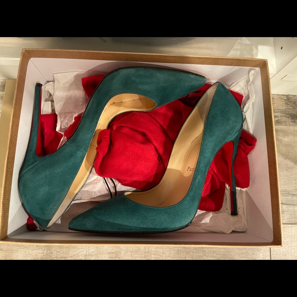 COPY - Christian Loubotin So Kate Suede Green 39.5 worn once